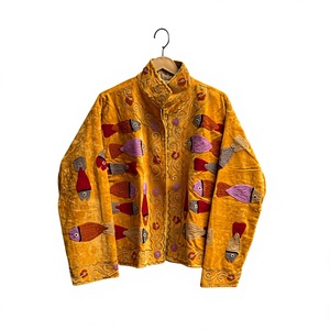 เสื้อแจ็คเก็ตคอจีนกำมะหยี่สีเหลืองพร้อมลายปลาปักมือแขนยาวเสื้อโค้ทผู้หญิงฤดูใบไม้ร่วงความยาวปกติ - Product Image 1