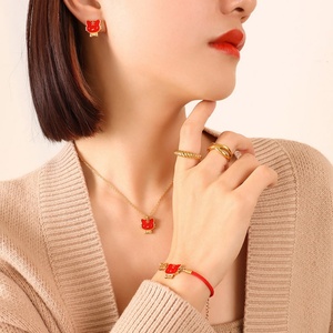 Ensemble de bijoux en acier inoxydable plaqué or 18 carats pour filles, collier, boucles d'oreilles, bague, idéal pour les fêtes, les mariages, les fiançailles, cadeau - Product Image 6