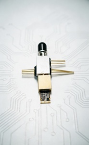 Offre Spéciale : Module Transceiver Optique 50G Combo PON OLT BOSA avec Laser EML SOA pour Coexistence XGS-PON GPON - Product Image 5