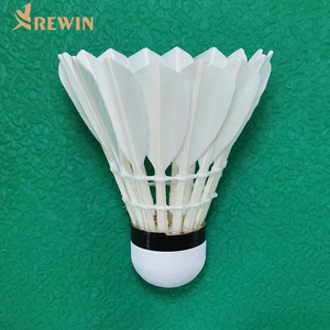 Volant de <span class=keywords><strong>badminton</strong></span> en plumes de canard de haute qualité pour joueur professionnel CHAMPION NO.4, entièrement en plumes de canard naturelles, blanc. - Product Image 2