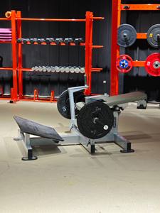 Equipo de Gimnasio Comercial con Características de Seguridad, Máquina de Empuje de <span class=keywords><strong>Cadera</strong></span> con Carga de Placas para Entrenamiento de Fuerza - Product Image 3