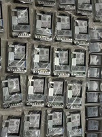 SSD SATA RI PM883A Dell EMC 960GB 2,5 Inch OEM Tanpa Daya (Zero Power) untuk Server Dell PowerEdge Generasi ke-15 dan ke-17