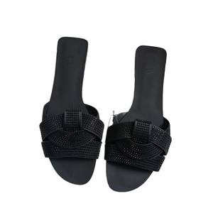 Chaussures imprimées tendance, uniques et de qualité supérieure, faites à la main, en daim et velours antidérapant, pour tous, disponibles en différentes couleurs et tailles. - Product Image 5