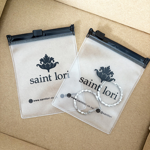 Biểu Tượng Tùy Chỉnh In Ấn Frosted PVC Đồ Trang Sức Dây Kéo Túi Rõ Ràng <span class=keywords><strong>Zip</strong></span> Khóa Bông Tai Vòng Cổ Nhựa Mỹ Phẩm Trượt Túi - Product Image 6