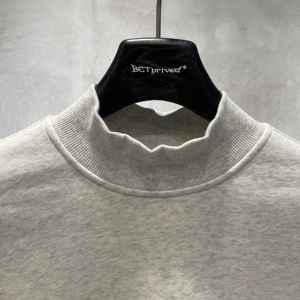 Moda nuevo logotipo personalizado suéter de <span class=keywords><strong>cuello</strong></span> alto invierno 345G Boxy Casual esencial sólido forro polar grueso Sudadera con capucha hombres sudadera - Product Image 2