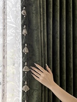 Rideau de fenêtre de luxe sur mesure en jacquard floral rétro texturé avec bordure à pompons décoratifs pour villa