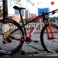 27,5 inch T800 Toray carbon XC mountainbike met volledig interne kabelgeleiding, FOX SC32 140mm lockout luchtvork, SRAM XX1 1x12 schijfrem.