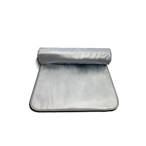 Esterilla de Yoga Ligera de Cuero con Calefacción Infrarroja y Cojín de Masaje para Aplicación en Cuello y Cuerpo en Casa - Product Image 6