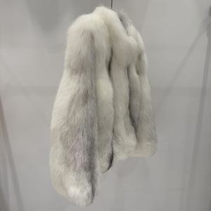 Giacca da <span class=keywords><strong>Donna</strong></span> di Lusso Bianca e <span class=keywords><strong>Nera</strong></span>, Cappotto Corto in <span class=keywords><strong>Pelliccia</strong></span> di Volpe Sintetica, Best Seller - Product Image 5