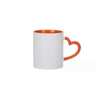 Mango de color en forma de corazón, venta al por mayor, impresión de transferencia de calor, Taza de cerámica en blanco, revestimiento de regalo creativo, tazas blancas