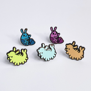 Épingles à revers en métal émaillé personnalisées en forme d'étoile, mini, petites, promotionnelles, épingles moulées sur mesure comme cadeau promotionnel - Product Image 4