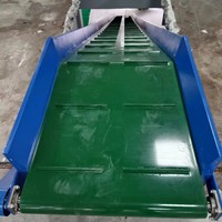 Chaîne de montage antidérapante d'équipement de bande transporteuse mobile de grande inclinaison logistique d'entreposage industriel escalade d'escalier pour