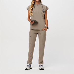 Uniformes Médicos Estampados de Poliéster y Algodón Tipo Jogger Personalizados Unisex Novedades 2025 para Hospitales Doctores y Enfermeras - Product Image 5
