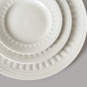 Vajilla de cerámica con relieve antiguo de estilo europeo, venta al por mayor de plato de pescado de comida occidental con defecto menor para uso doméstico - Product Image 2