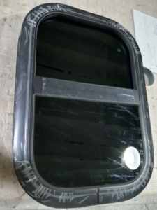 Meilleure vente <span class=keywords><strong>fenêtre</strong></span> coulissante en aluminium trempé <span class=keywords><strong>pour</strong></span> camping-car <span class=keywords><strong>caravane</strong></span> avec écran et rideau - Product Image 4