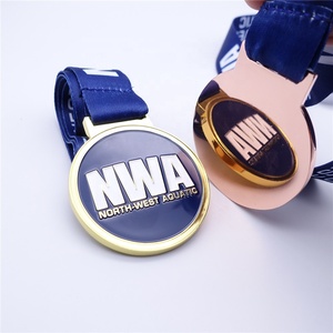 Benutzer definierte 1. 2. 3. Preis Metall Handwerk Schöne Kleeblatt Klee geformte Gold Emaille Medaille mit Sublimation Medaille Halsband
