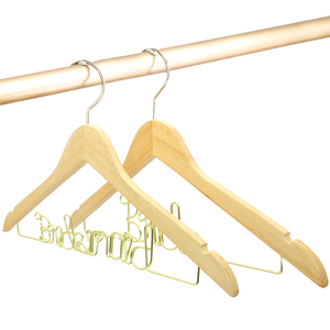 Cintres en bois et métal à un seul niveau, personnalisés en usine, pour armoire, design mariée et marié, écologiques, multifonctionnels, haute qualité - Product Image 1