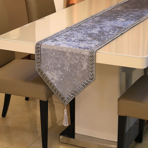 Di alta qualità di lusso bordo nappa semplice colore solido 32*210cm fine letto panno morbido bandiera ricamato <span class=keywords><strong>Runner</strong></span> da tavolo per il partito - Product Image 3