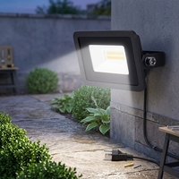 Projecteur de travail LED Wade 10W, étanche IP65, avec prise pour jardin, mur, fond, sous-sol, studio