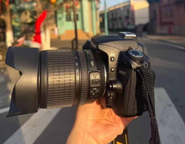 High Quality DSLR Nikkons D90 with 18-105mm Lens Complete Digital Camera Original Used HD Camera