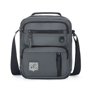 Sac à bandoulière pour homme, sac messager, OEM/ODM, mode outdoor, personnalisé, imperméable, tissu de haute qualité - Product Image 3