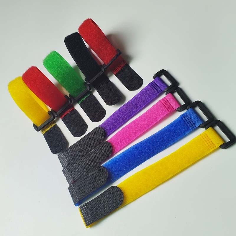 สีม่วง