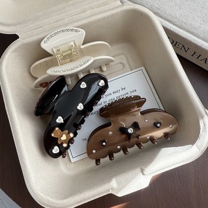 BELLE WORLD Pince à Cheveux en Acétate Faite à la Main avec Nœud et Cœur, Marron <span class=keywords><strong>Cacao</strong></span> Doux, Taille Moyenne, Accessoires pour Cheveux pour Femmes et Filles - Product Image 3