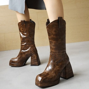 Botas de plataforma con suela gruesa para mujer, botas de moda de piel con estampado de piedras, caña media, tacón cuadrado retro, cremallera lateral, talla grande 43 - Product Image 1