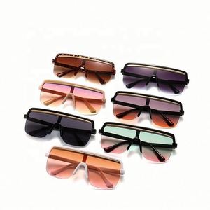 Hot Selling Fashion Newest Flat Top Gradient Sunglasses <b>Large</b> <b>Frame</b> Lady Sunglasses UV400 Oversized Square Sunglasses Women - Product Image 3