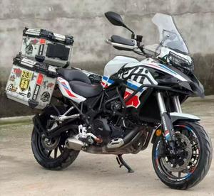 รถมอเตอร์ไซค์ TRK502 500 ซีซี สองสูบ ระบายความร้อนด้วยน้ำ สำหรับการผจญภัย ขับขี่ออฟโรดและบนถนน - Product Image 3
