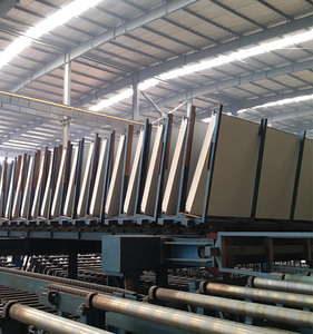 Panneaux muraux sandwich isolés pour murs et toits, solution de construction polyvalente - Product Image 2