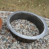 Insert de foyer sans fumée en acier Corten robuste OEM, anneau de doublure de foyer en acier patinable, multi-pièces à assembler par boulons avec ventilation