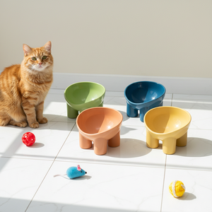 Comedero Elevado e Inclinado para Gatos - Protección para el Cuello, Antideslizante, Tazón de Plástico de Grado Alimenticio para Gatos y Gatitos, Varios Colores - Product Image 1