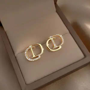 Fashion Personality Temperament Luxury Jewelry Stud Earrings Gold Plating Crystal Old English Letter Earrings