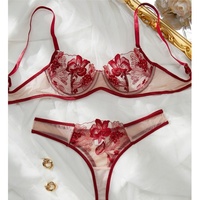 Dentelle française dame Sexy ensemble de Lingerie Ultra-mince voir à travers les vêtements de nuit exotiques fleur broderie femmes string pyjamas ensemble de soutien-gorge