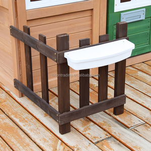Casa de juegos de madera para niños, para el jardín, con diseño de cafetería, mostrador, bancos y puerta decorativa. - Product Image 5