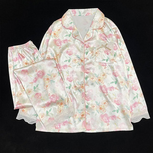 <span class=keywords><strong>ชุด</strong></span><span class=keywords><strong>นอน</strong></span><span class=keywords><strong>ผู้</strong></span><span class=keywords><strong>หญิง</strong></span> แฟชั่นหวาน ลายดอกไม้ ผ้าไหมเทียม ดีไซน์หรูหรา แต่งลูกไม้ ทรงหลวม ไซส์ใหญ่ <span class=keywords><strong>ชุด</strong></span>ลำลอง - Product Image 4