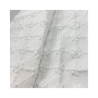 Kualitas Terbaik Kustom 100% Poliester 185gsm Lembut Padat 3D Bunga Putih Kotak-kotak Kain Jacquard untuk Pakaian Wanita Gaun