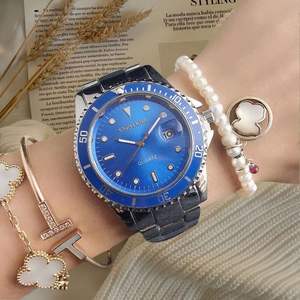 Montre pour femme de style professionnel en alliage et cuir de crocodile - Mouvement à quartz - Product Image 3