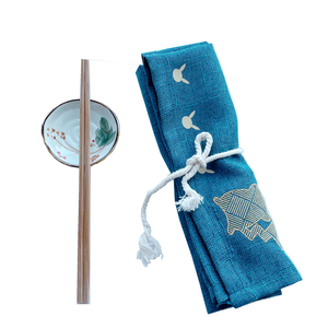 Grand Furoshiki polyvalent avec de jolis motifs de personnages de dessins animés, parfait comme tapis de pique-nique ou housse de canapé - Product Image 5