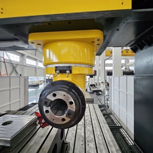 ศูนย์เครื่องจักรกลซีเอ็นซีแบบแกนต์รี่ รุ่น GMC2520 ของไต้หวัน ดawei สำหรับงานกัด เจาะ คว้าน และต๊าป - Product Image 3