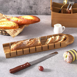 Woodsun Baguette Schneidebrett aus Holz Brotschneidebrett mit Skala - Product Image 2
