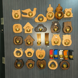 Timbre de puerta de <span class=keywords><strong>entrada</strong></span> colgante magnético Happy House Entry Wind Chime Eco-Friendly Door-Suction Reminder Bell Hanging Gift - Product Image 2