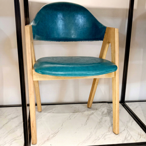 Silla de comedor premium con estructura en A, de madera maciza de fresno de alta calidad, para muebles de restaurante, uso comercial pesado. - Product Image 1