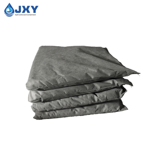 Coussin absorbant tout usage pour tous types de déversements de liquides autour des machines, sous les tuyaux qui fuident, dans les zones à fort trafic - Product Image 2