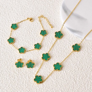 Luxury Designer 4 Leaf Clover Bracelet Necklace Earrings Jewelry Stainless Steel Pvd Plating <strong>Gold</strong> Four Leaf Clover Jewelry <strong>Set</strong> - Product Image 2