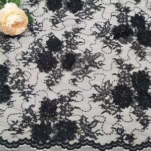 Tissu en dentelle française tricotée à sequins noirs 3D avec motif floral, textiles de maison de luxe, style élégant, largeur 150 cm, mélange de nylon - Product Image 2