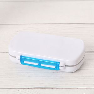 Organizador de Pastillas Semanal Portátil con Logotipo Personalizado, 6 Compartimentos, Doble Anillo de Sellado, Caja de Almacenamiento de Medicamentos con Pajita - Product Image 2