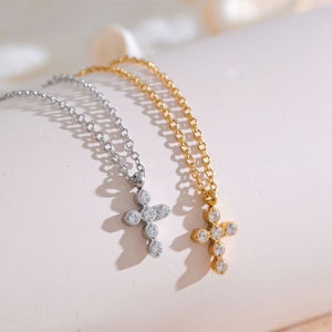 Mchic 4364 Exquisito Collar con Colgante <span class=keywords><strong>de</strong></span> Cruz <span class=keywords><strong>de</strong></span> Circonio y Acero Inoxidable, Chapado en <span class=keywords><strong>Oro</strong></span>, <span class=keywords><strong>Cadena</strong></span> Fina, Resistente al Agua - Product Image 2