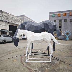 Sculpture de cheval lumineuse décorative de jardin en acier inoxydable Senzhao pour l'extérieur - Product Image 3